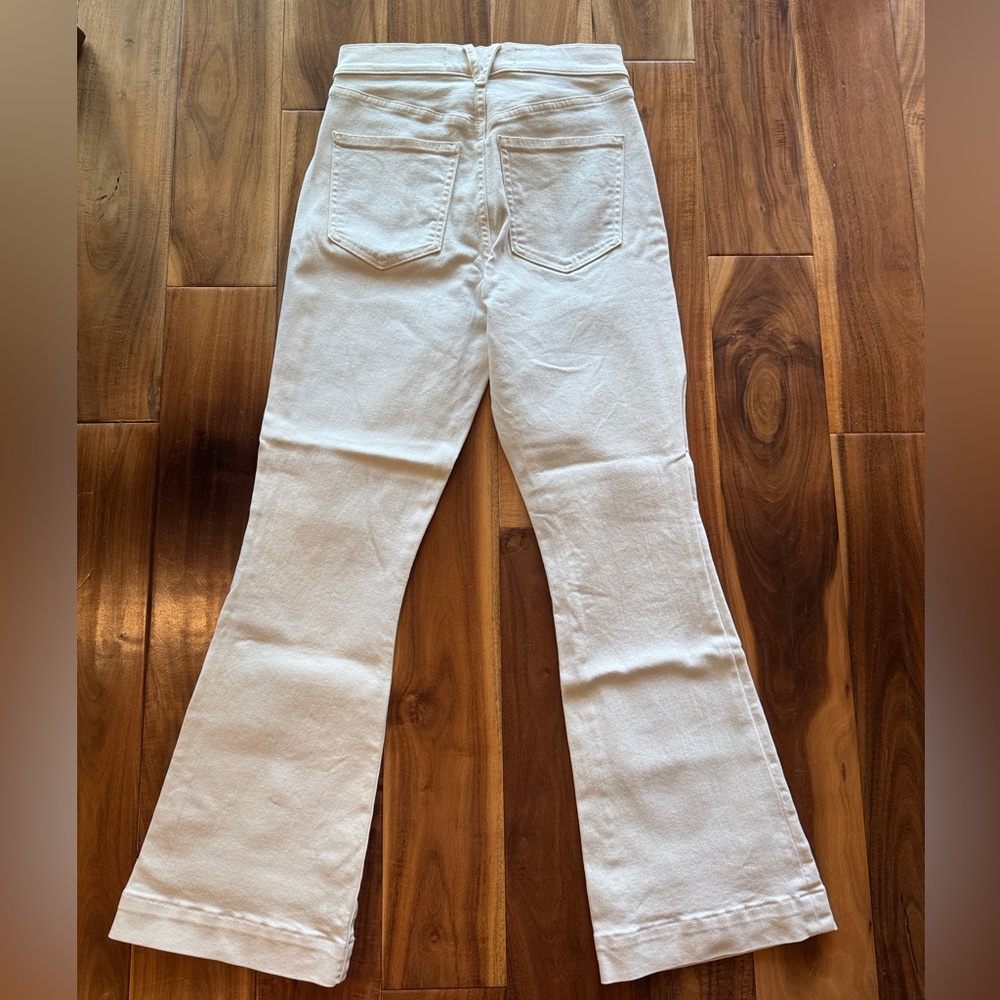 Veronica Beard Carson Patch-Pocket Kick-Flare Jea… - image 9